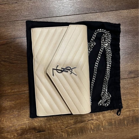 Yves Saint Laurent Handbags - YSL Beige Quilted Leather Chain Wallet